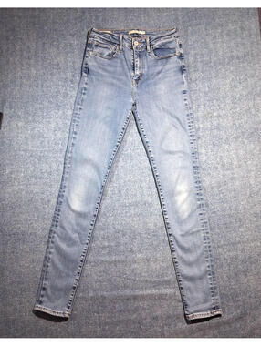 Levi' 721 Women's 28x32 Blue, High Rise, Skinny, Stretch Denim Jeans